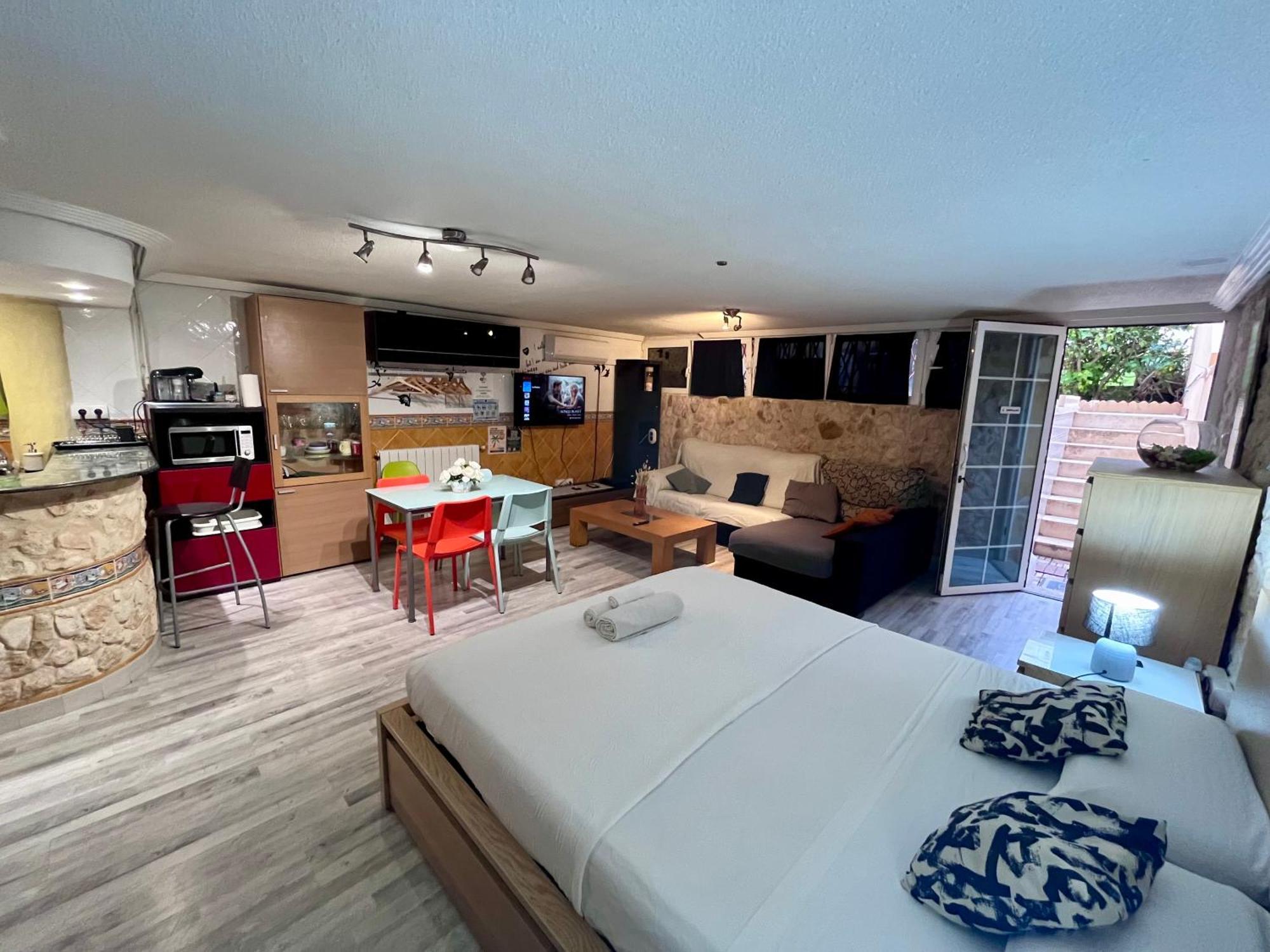 Apartment In One Ground Floor With Terrace Next To Sea El Campello