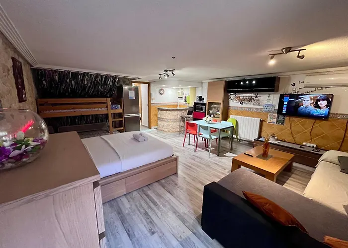 All In One Ground Floor With Terrace Next To Sea
